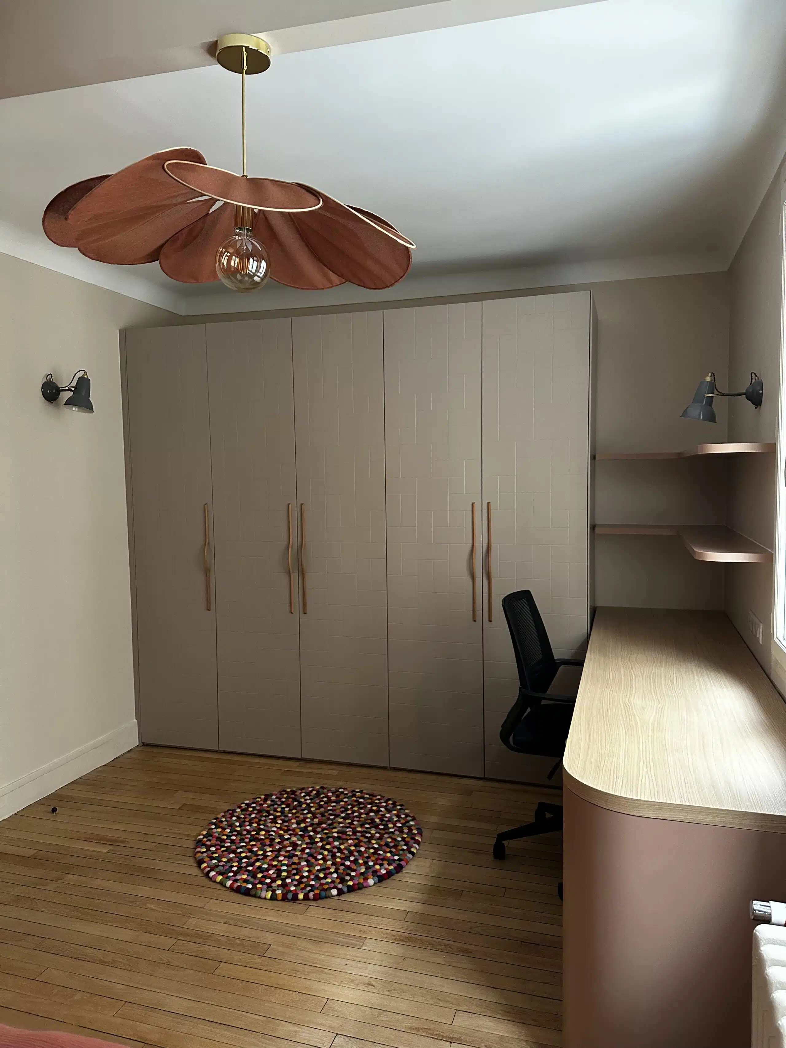 Comment créer un coin de travail inspirant dans sa maison à Paris 2 IMG 4338 scaled