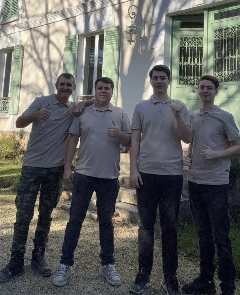 L'agence 4 1d7329ad 1194 48d7 805b 554b43231a3a